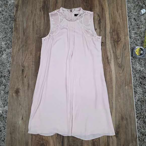 NWT Ivanka Trump Blush Pink Georgette Lace Zipper Closure Dress Size 10 - Picture 2 of 8